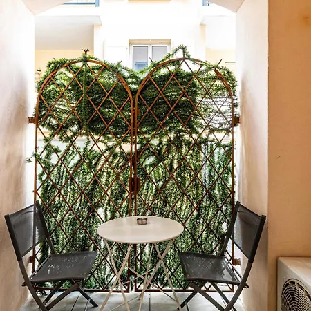 Cozy Renovated Studio - Meynadier Apartment Cannes